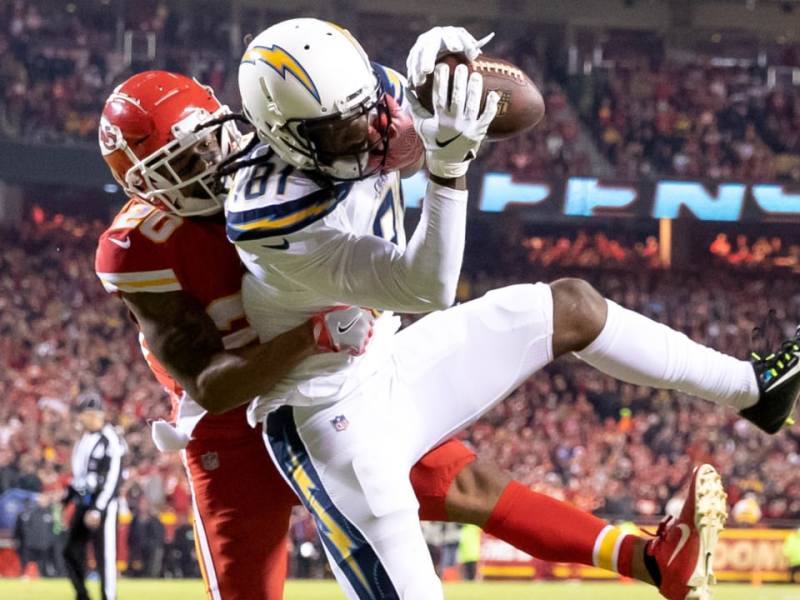 LOS ANGELES CHARGERS @ KANSAS CITY CHIEFS
